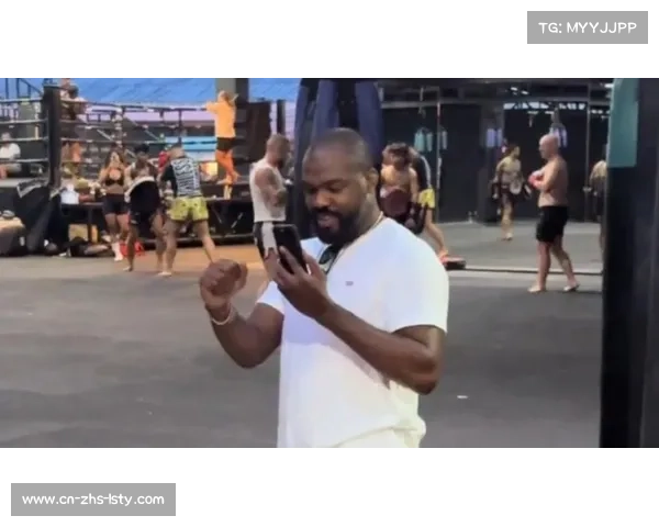 梅拉布力推乔恩·琼斯领衔2026年白宫草坪赛事